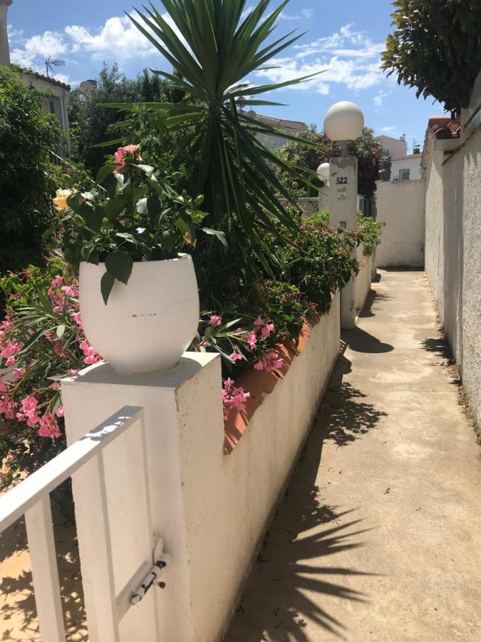 Bonita Casa Adosada Empuriabrava Bagian luar foto